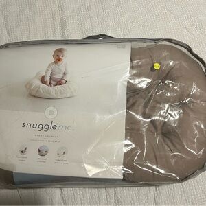 Snuggle Me Infant Lounger - Brown